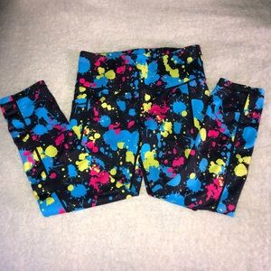 CVG Constantly Varied Gear Retired Paint Splatter Capri sz Small EUC